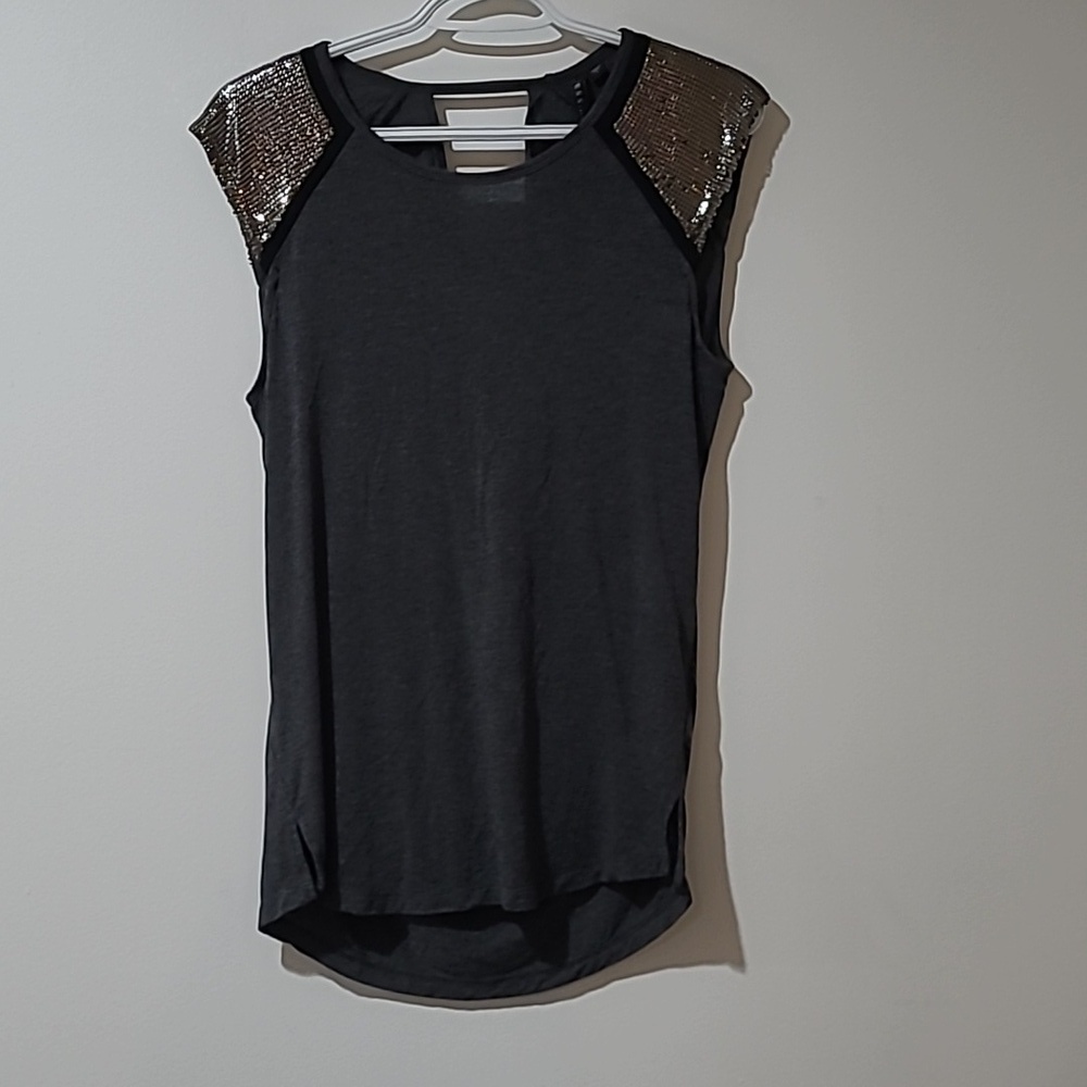 Guess women's small sleeveless shirt